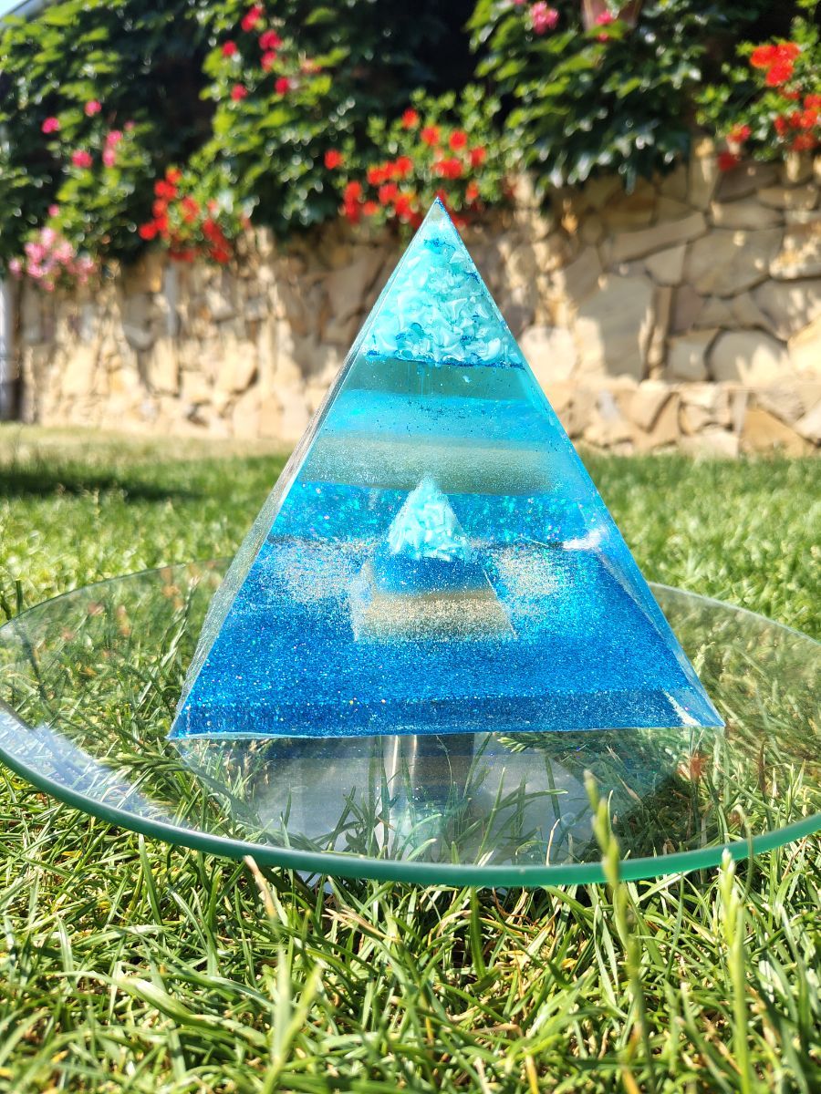 Pyramida